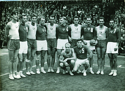 Первый чемпионат мира по волейболу среди мужчин